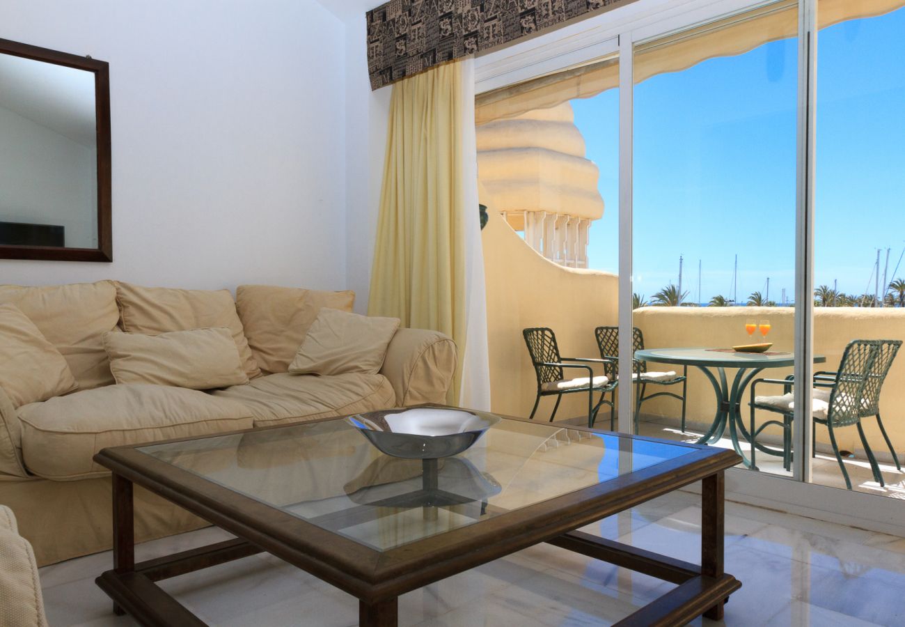 Ferienwohnung in Benalmádena - Puerto Marina - 2 terraces and direct view to the Marina