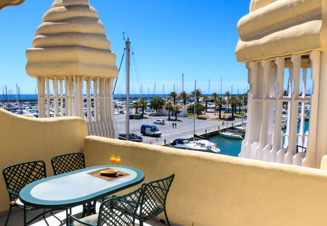 Ferienwohnung in Benalmádena - Puerto Marina - 2 terraces and direct view to the Marina