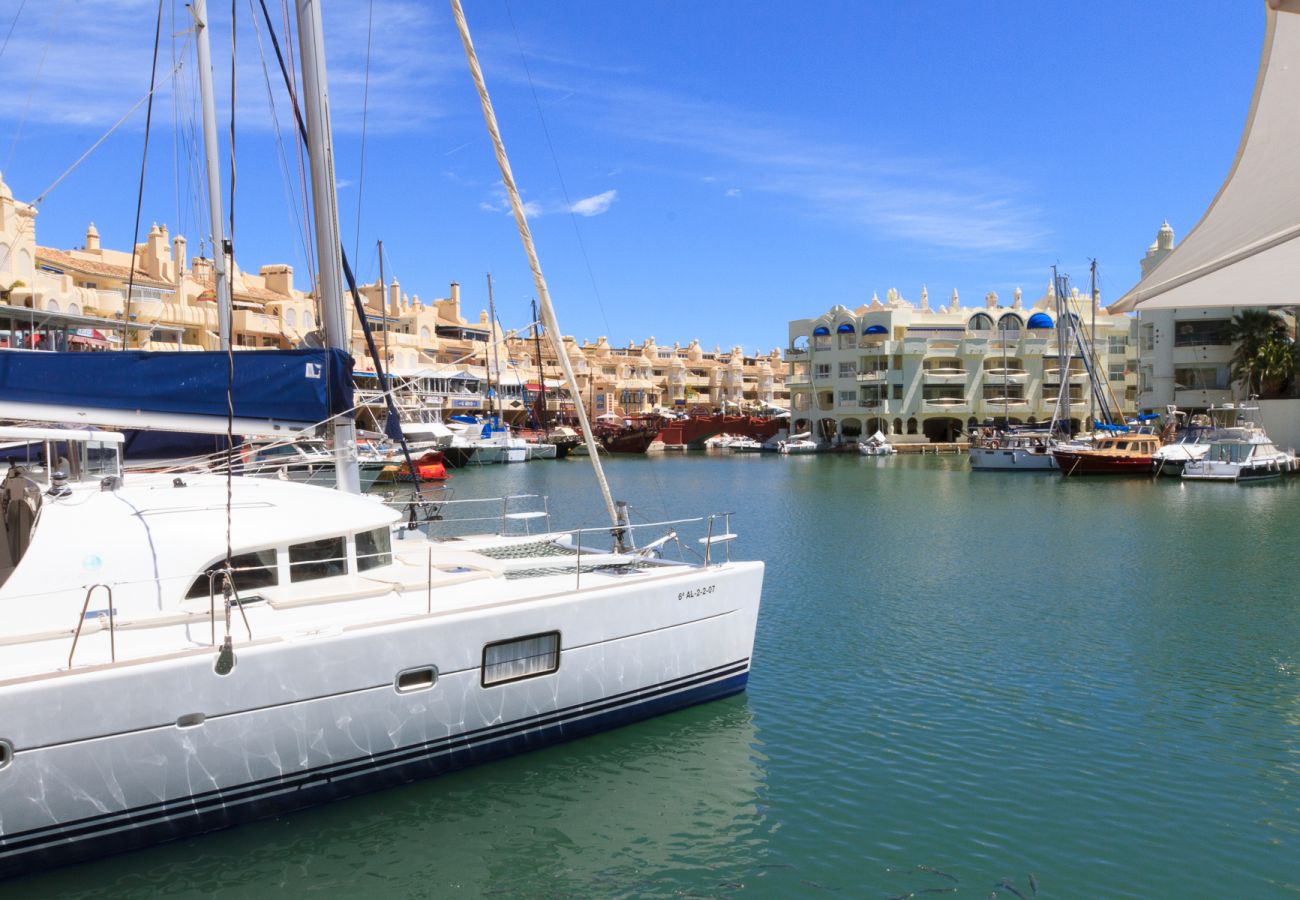 Ferienwohnung in Benalmádena - Puerto Marina - 2 terraces and direct view to the Marina