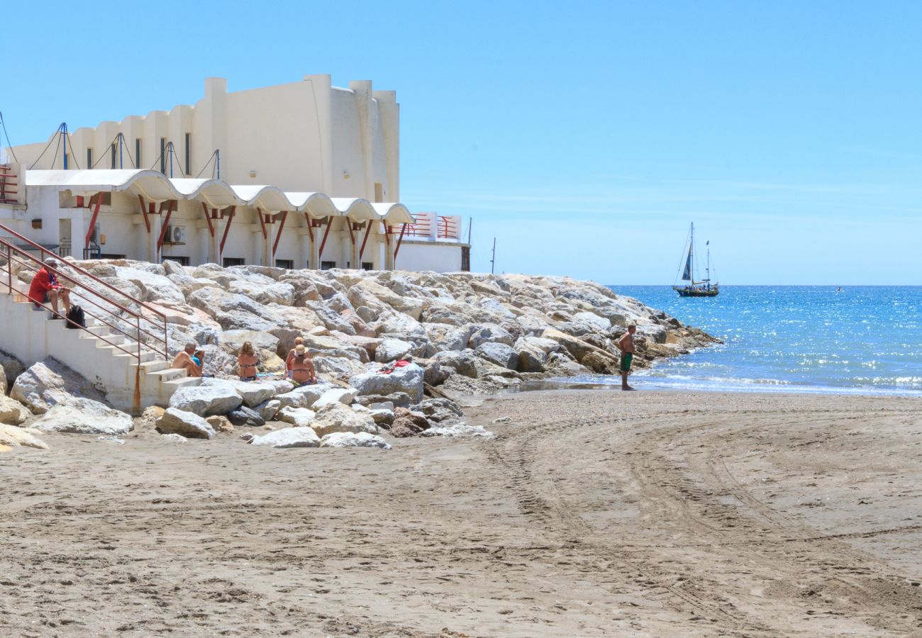 Ferienwohnung in Benalmádena - Puerto Marina - 2 terraces and direct view to the Marina