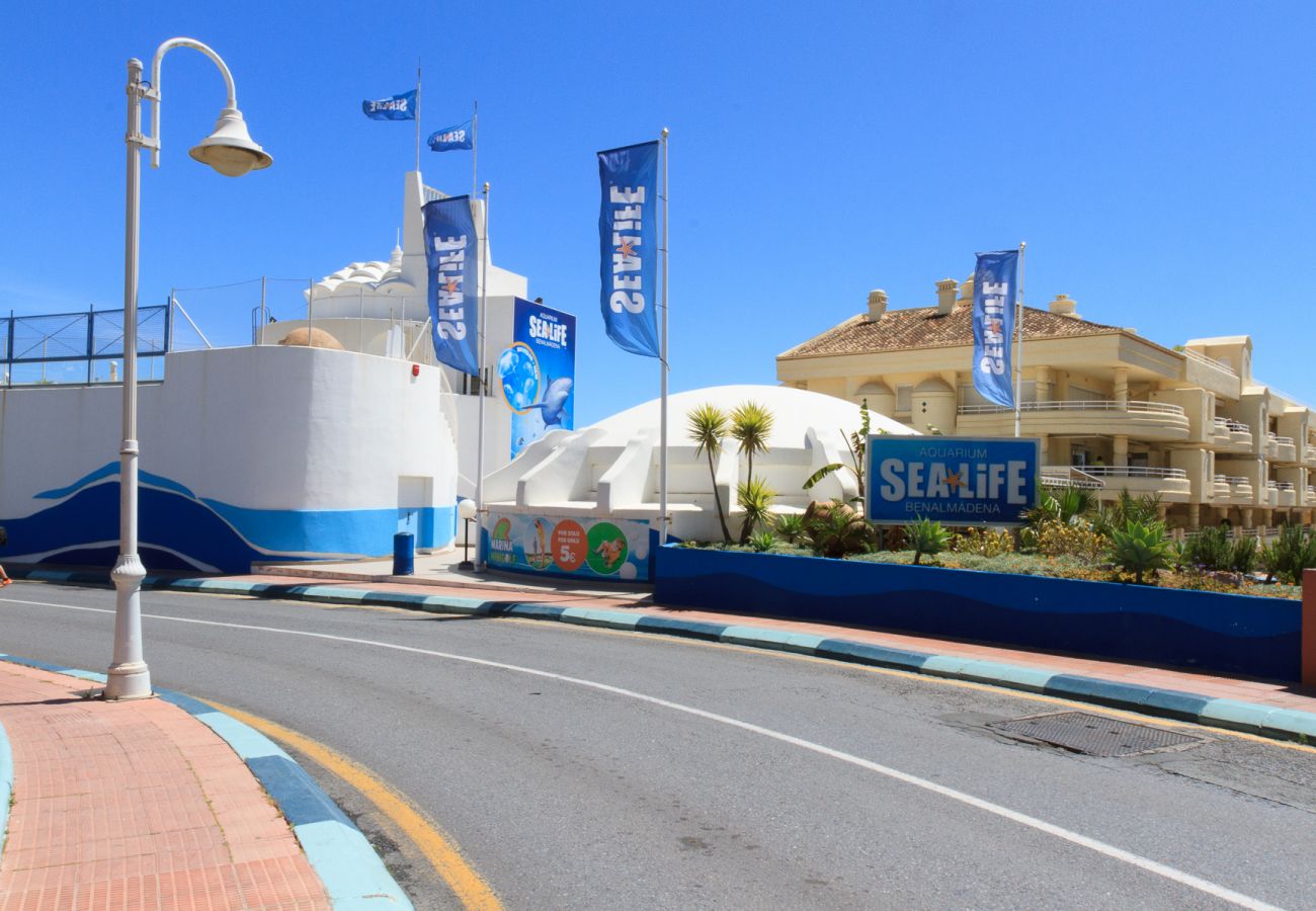 Ferienwohnung in Benalmádena - Puerto Marina - 2 terraces and direct view to the Marina