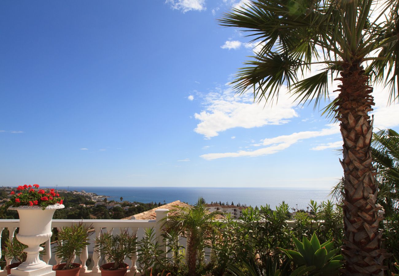 Villa in Mijas - Villa Azalea - Exclusive villa with unique mediterranean view