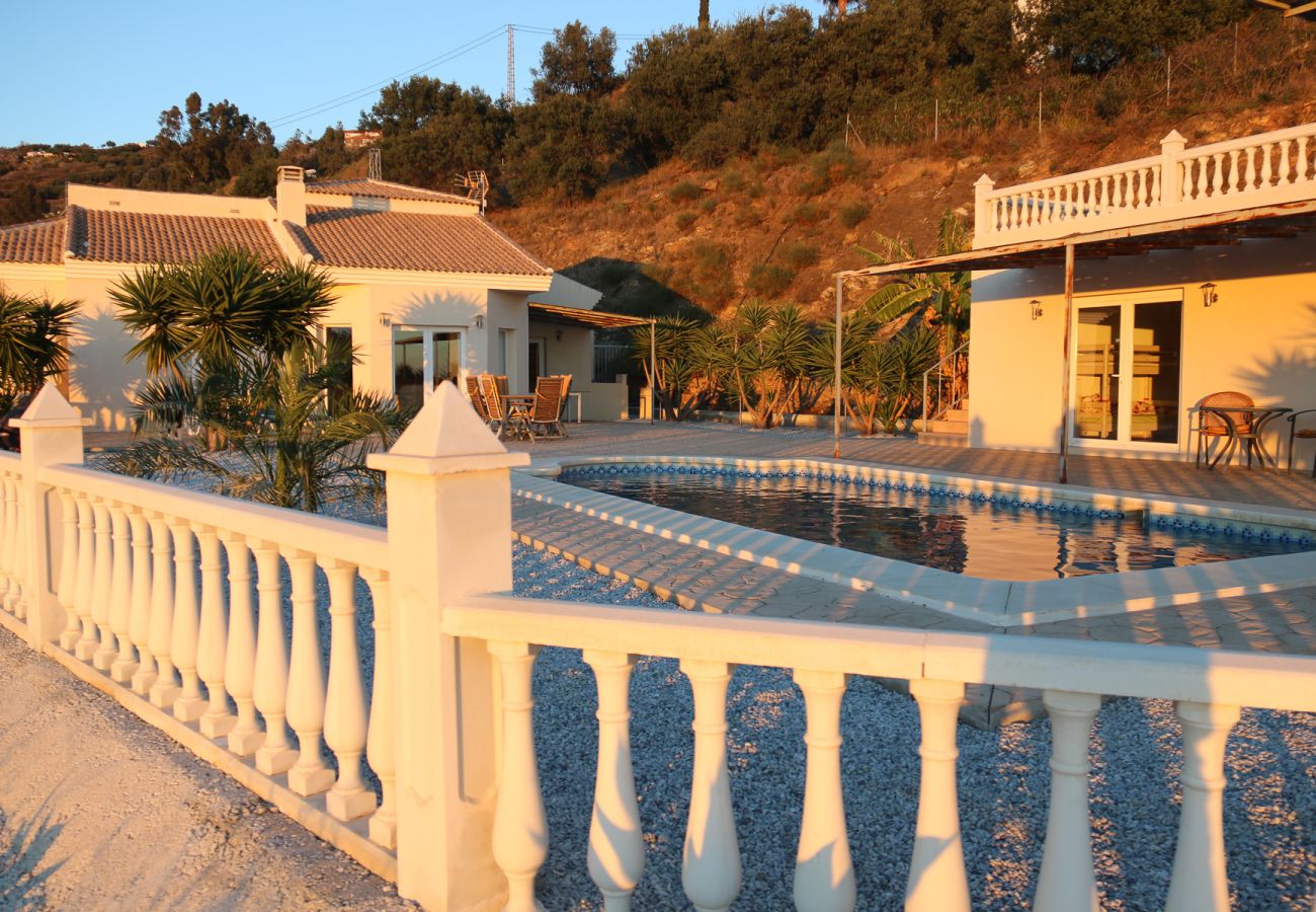 Villa in Algarrobo - Casa Turbolina - Large Country House with Private Pool