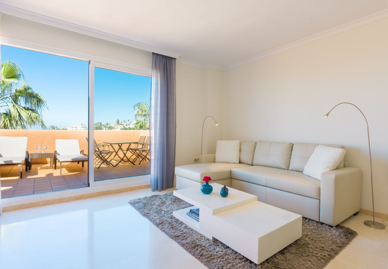 Ferienwohnung in Marbella - Santa Maria, Marbella - Exclusive 2 level Penthouse, Sea View, Parking