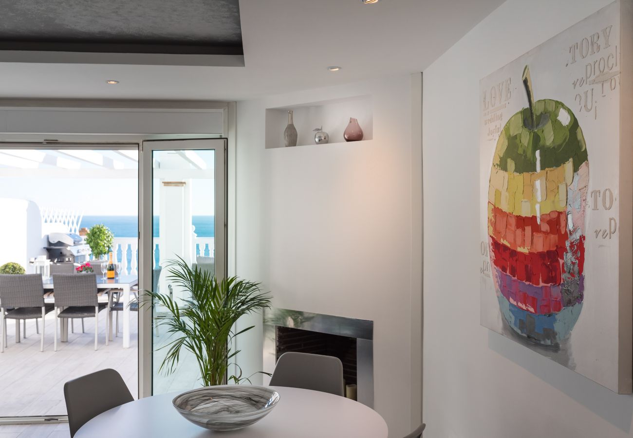 Ferienwohnung in Benalmádena - Balcon de Benalmadena - Unique Penthouse Terrace w/ Mediterranean View