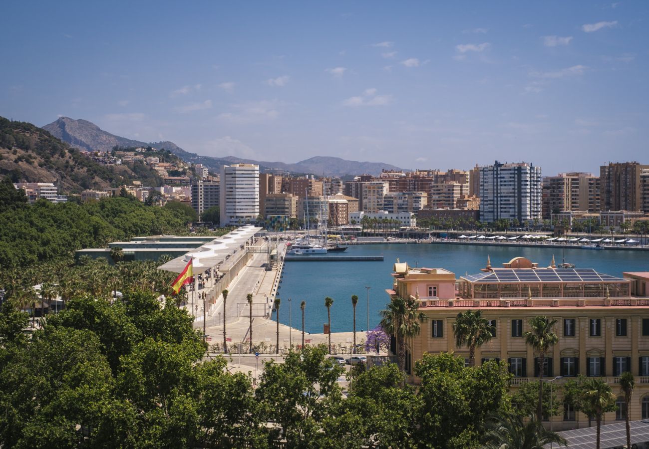 Ferienwohnung in Málaga - Jardines del Puerto with View