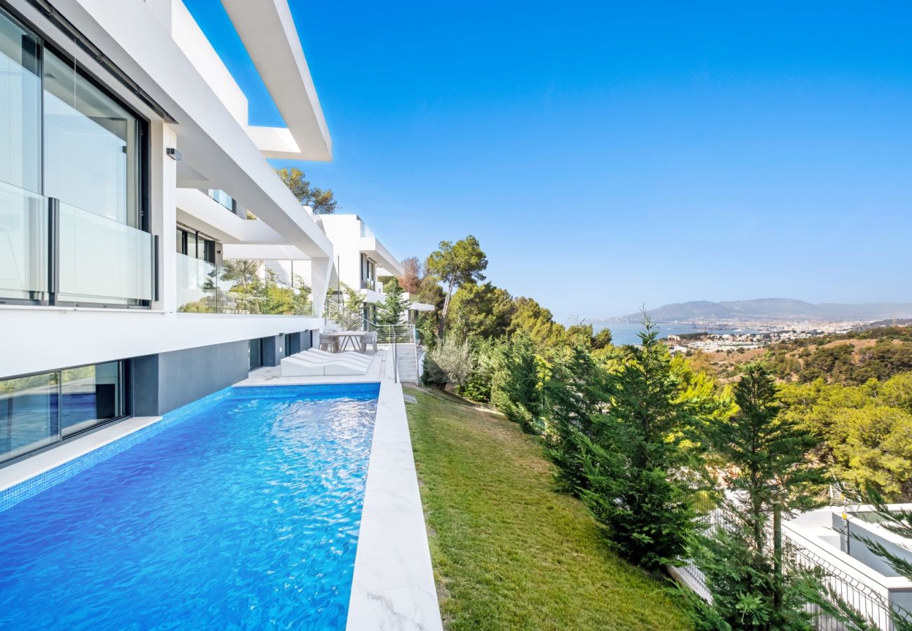 Villa in Málaga - Villa San Antón with Pool I