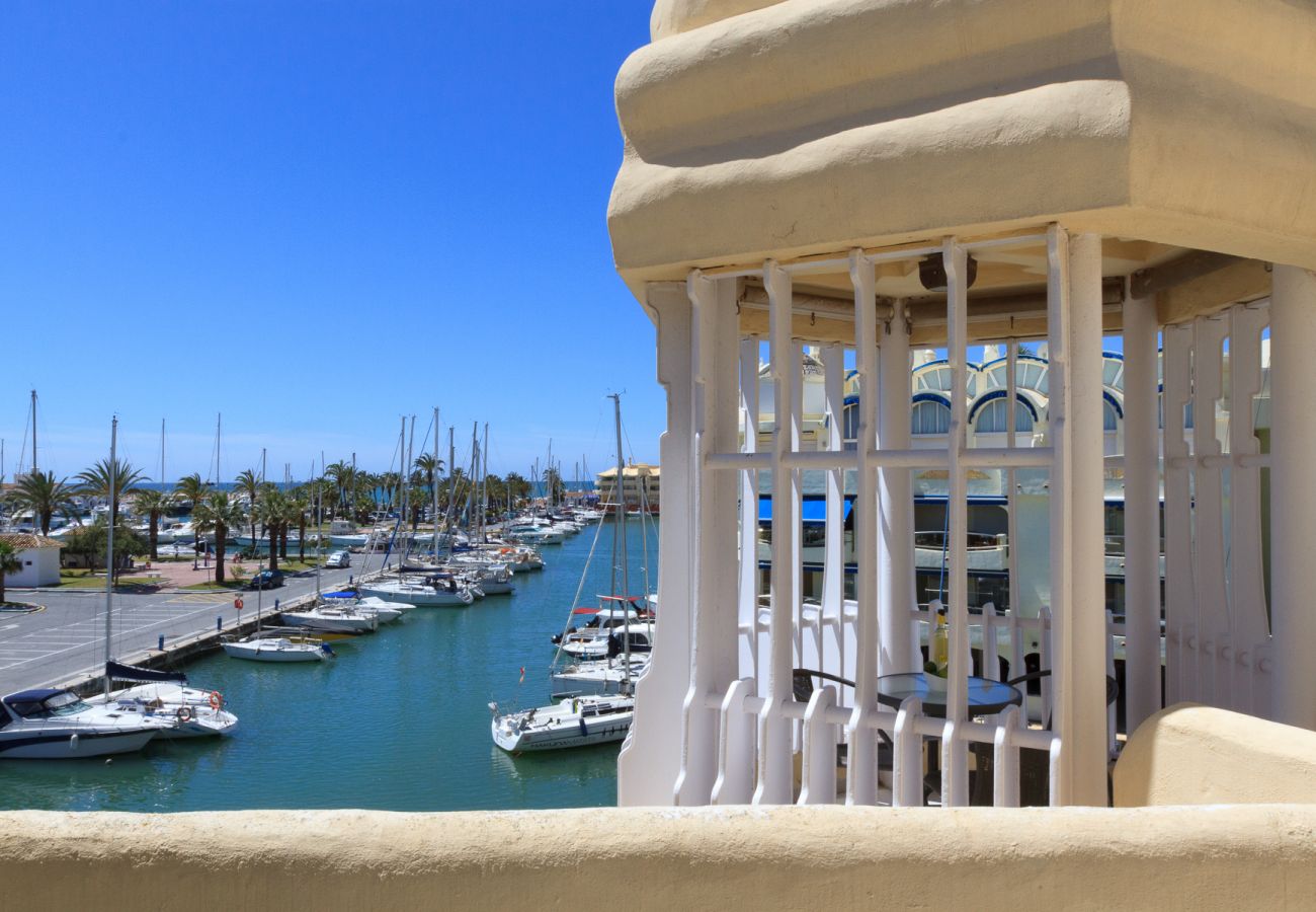 Apartment in Benalmádena - Puerto Marina - 2 terraces and direct view to the Marina