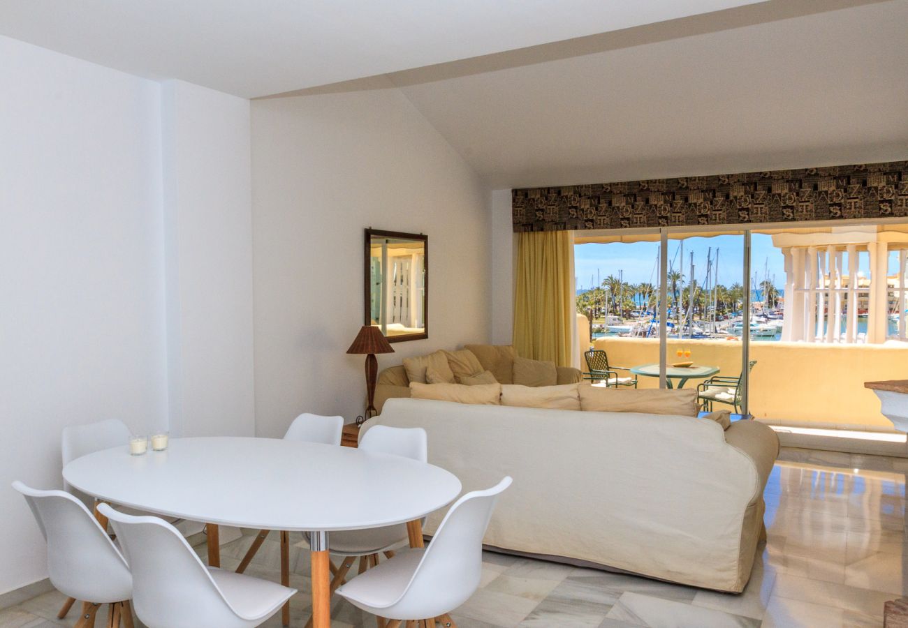 Apartment in Benalmádena - Puerto Marina - 2 terraces and direct view to the Marina