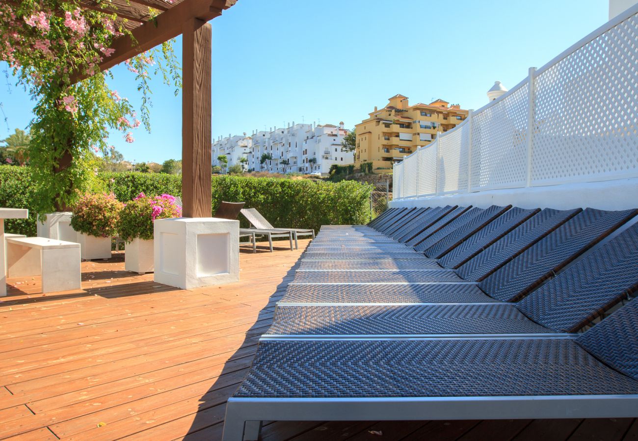 Apartment in Estepona - Golf Hills Marbella - Beautiful decorated incl. lounge terrace